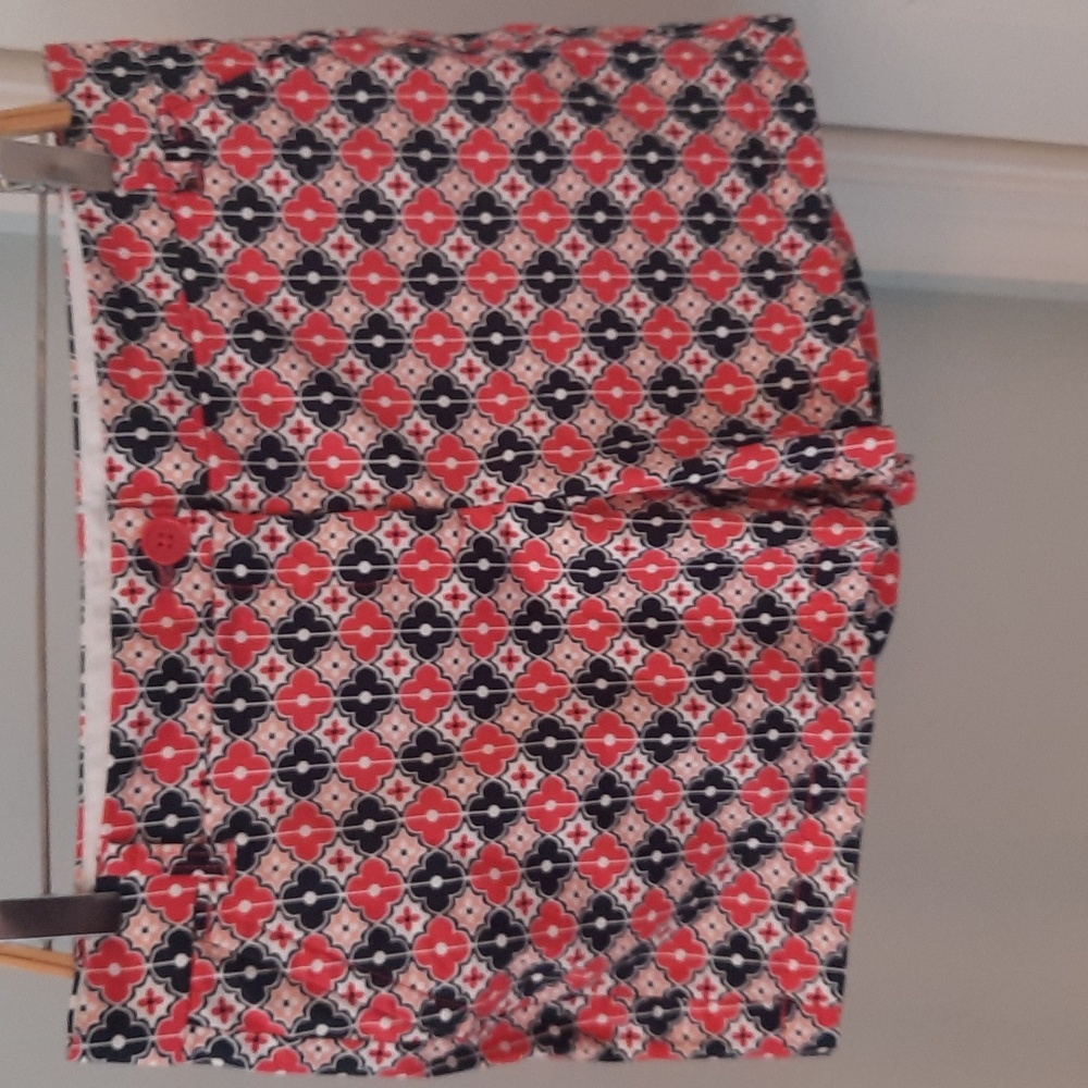 Crown & Ivy Moroccan Tile Print Shorts sz 10